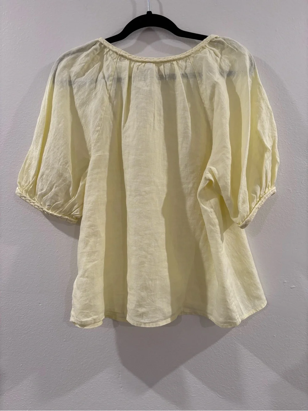 Lilly Pulitzer Pale Yellow Linen Puff-Sleeve Scoop Neck Top